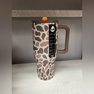 New Scheels Exclusive Duck Camo Hydrojug 32oz
